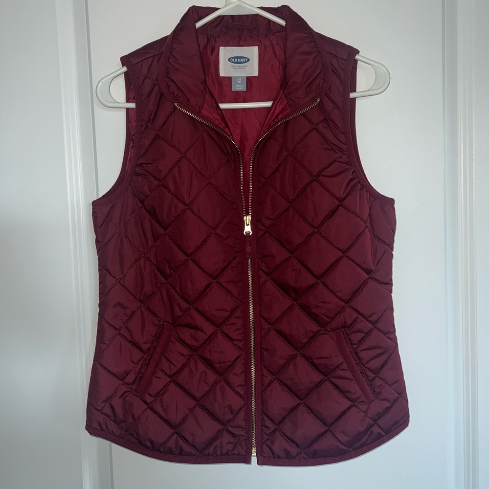 Old Navy Maroon Quilted Vest - Picture 3 of 6